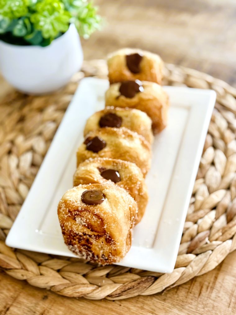 Beignets à la pâte à tartiner avec des briochettes pasquier