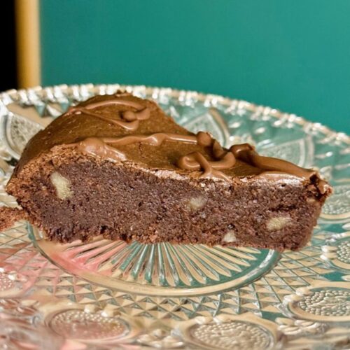 Part de brownie aux noix