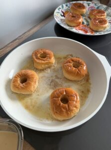 Cuire les donuts à la poêle
