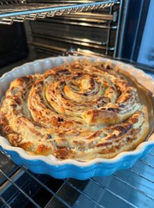 cuisson de la tarte feuilletée en spirale