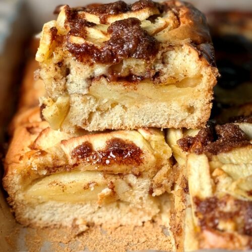 Gâteau aux pommes et à la cannelle