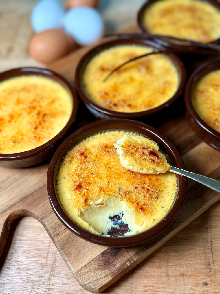 Crèmes brûlées maison à la vanille