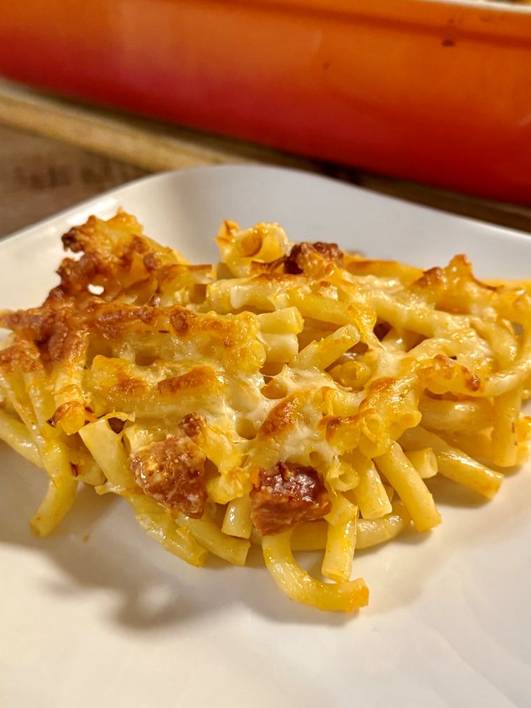 pâtes au chorizo et mozzarella en gratin
