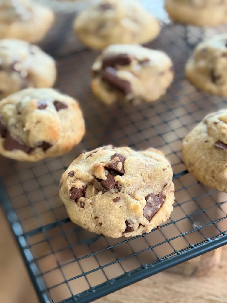 Petits cookies épais au chocolat et noisette