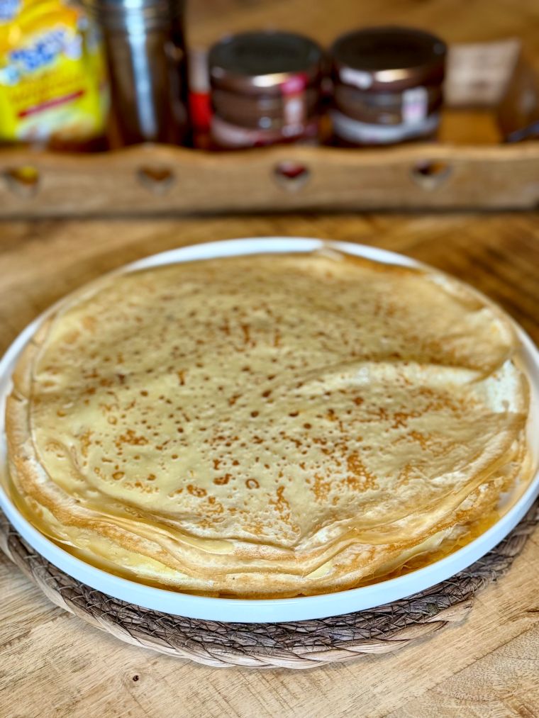 Crêpes à l'orange, fève tonka et rhum