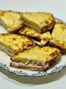 Croque monsieur maison gratiné