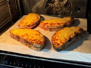 Comment gratiner des croque-monsieur