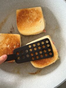 toaster les croques à la poêle