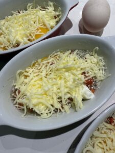 ajouter crème et mozzarella