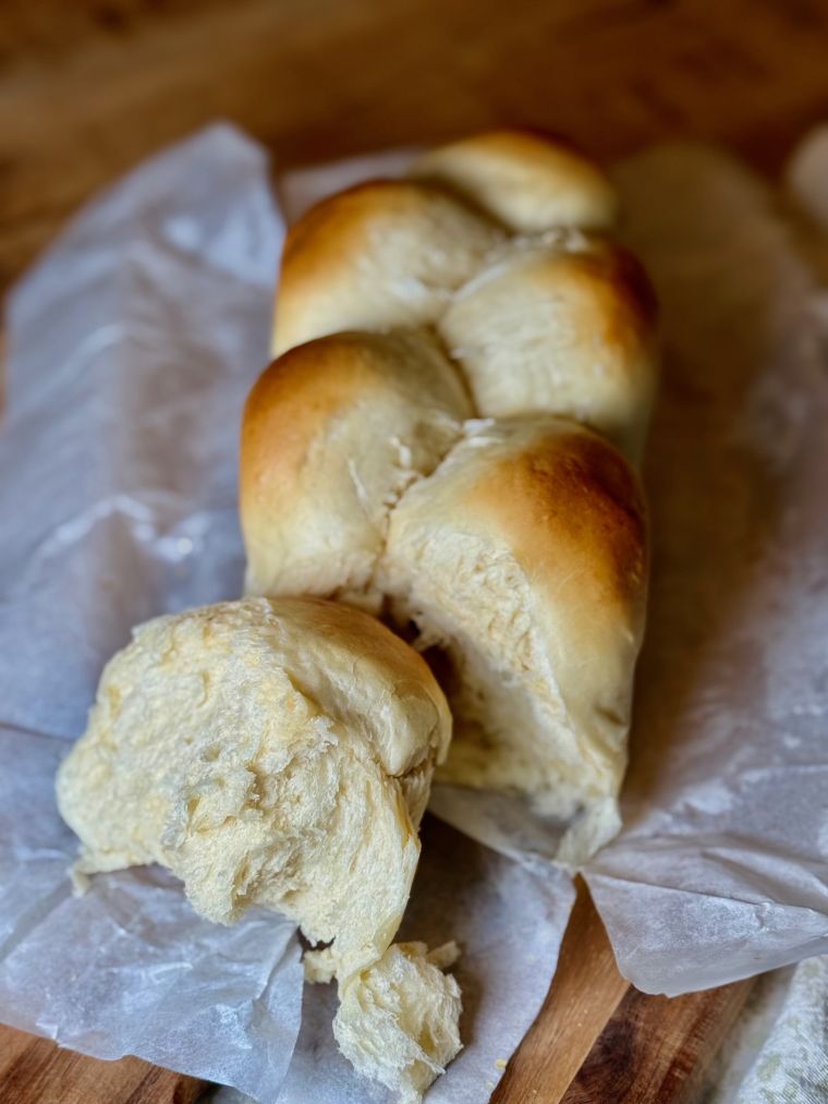 Brioche maison filante à la crème