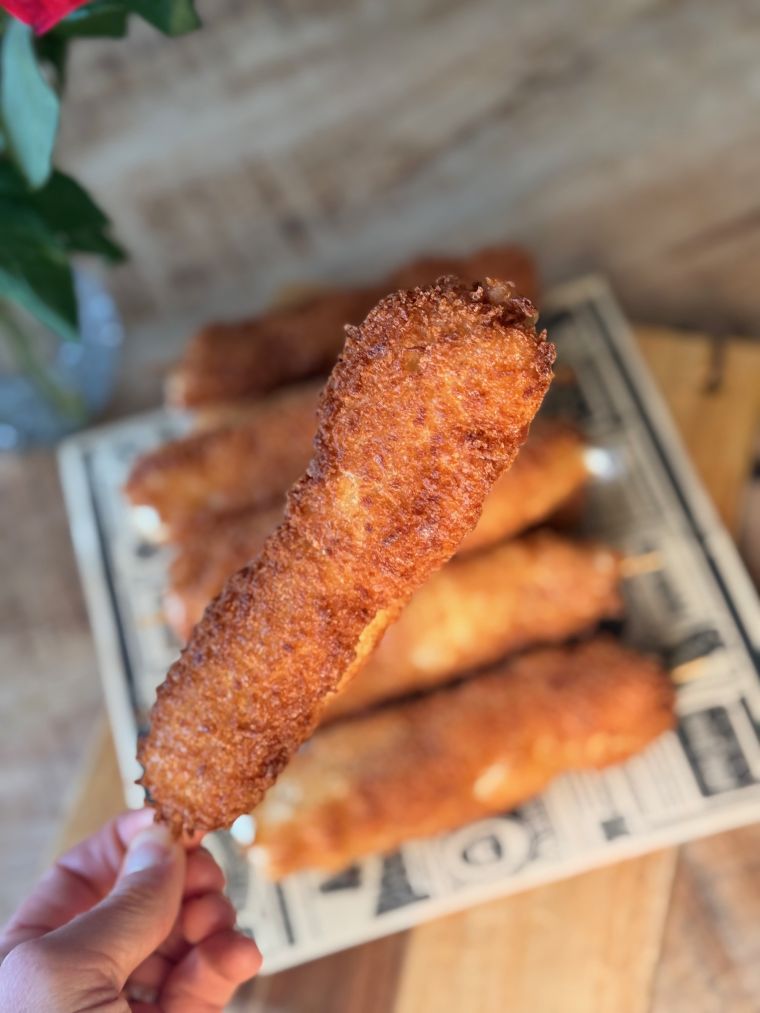 corn-dog-cheese corn dog maison mozzarella saucisse