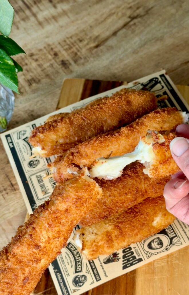 corn dog filant à la mozzarella