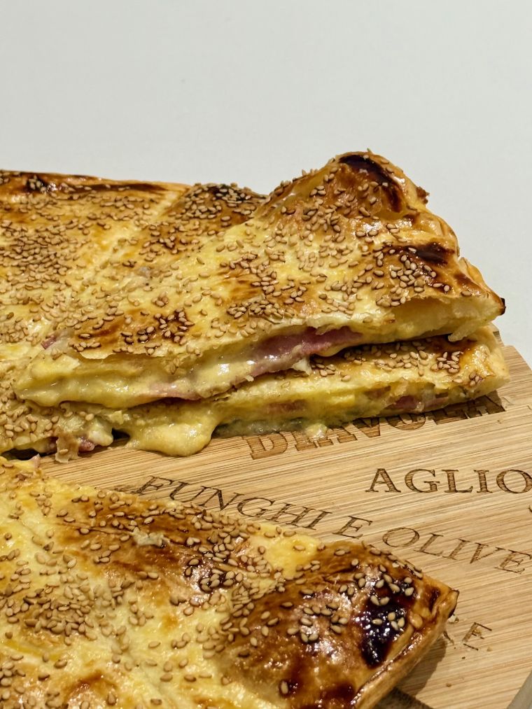 feuilleté au jambon et 3 fromages maison