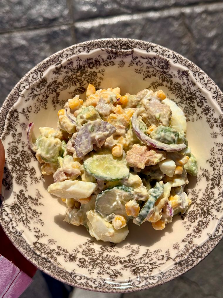 Assiette de salade de thon maison