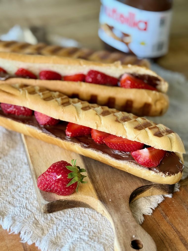 Panini aux fraises avec nutella