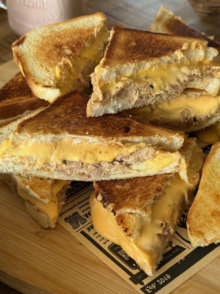 Sandwich tuna melt pour brunch
