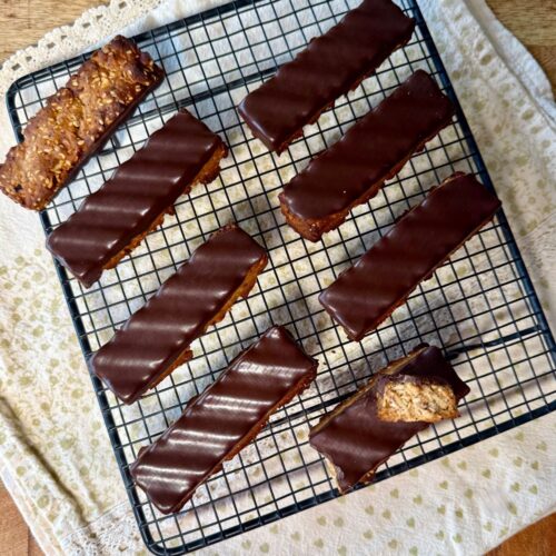 Barrres de céréales saines avec chocolat
