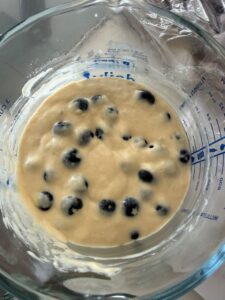 Pâte à pancakes aux myrtilles