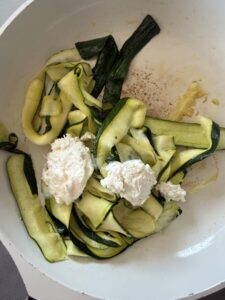 courgettes et stracciatella